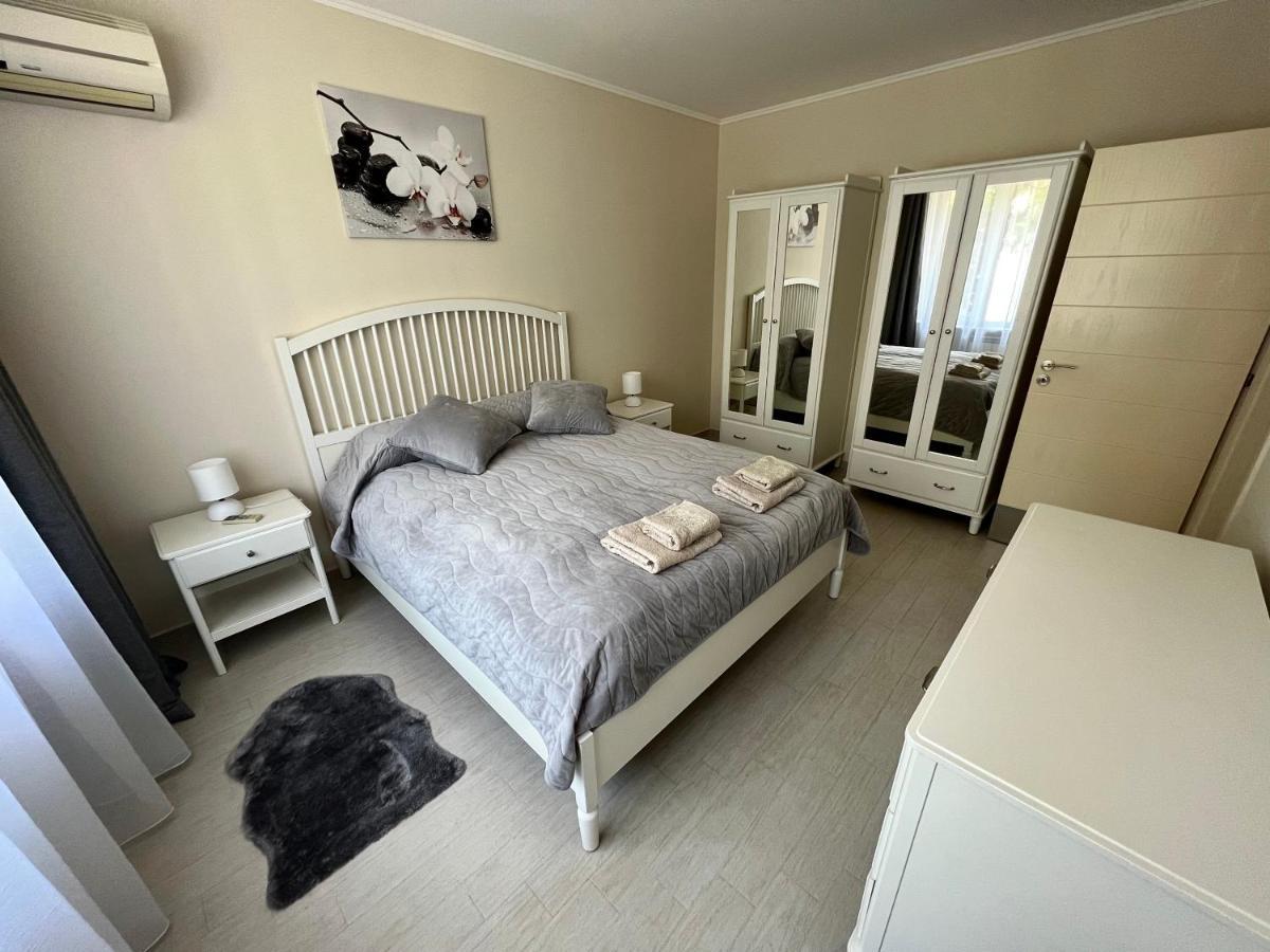 סופיה Excellent Location ! General Gurko Apartment מראה חיצוני תמונה